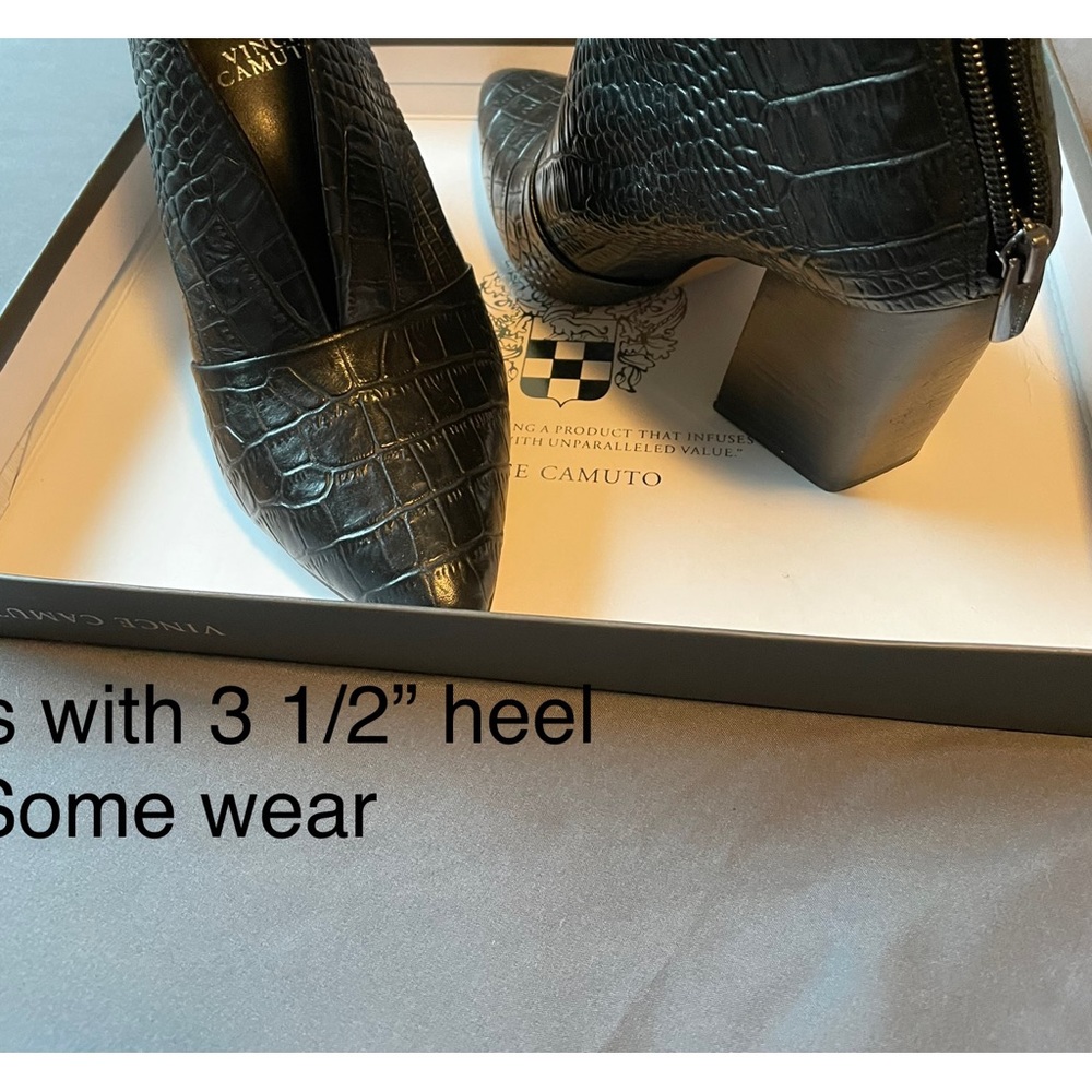 Vince Camuto black leather booties size 7 1/2